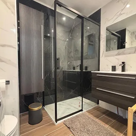 Apartment Renove Climatise 4 Voyageurs Menton