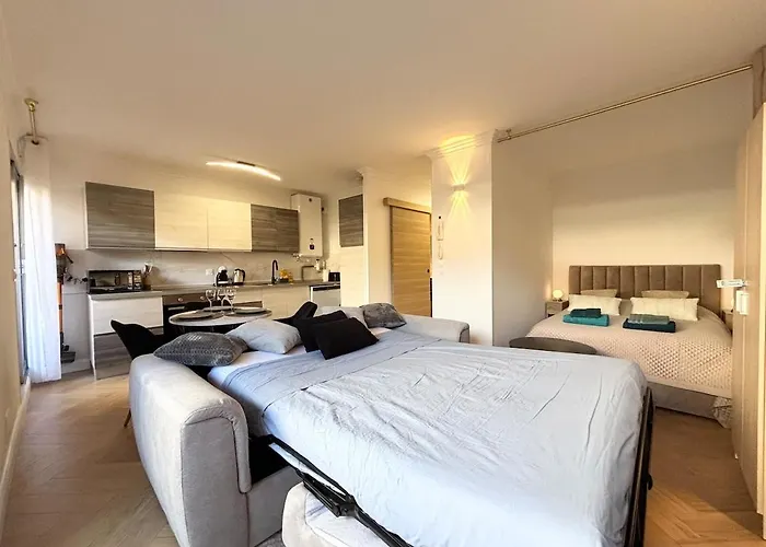 Renove Climatise 4 Voyageurs Apartment Menton